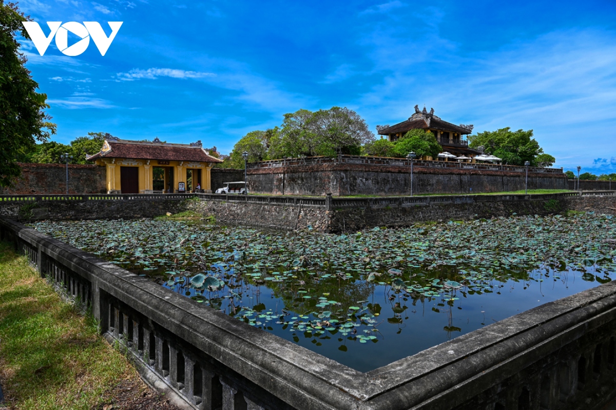 គយគន់ច្រកទ្វារទាំង ៤ នៃទីក្រុង Hue Imperial រូបភាព ១២